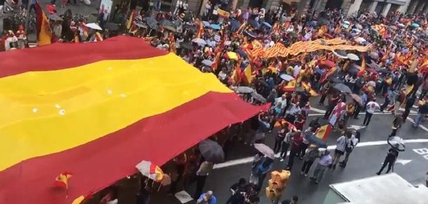 Catalanes votan este domingo su independencia en medio de tensión