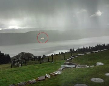 Creen haber visto un OVNI en el lago Ness