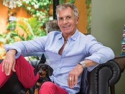 Piden ayuda para Helena, la perrita de Ricardo Piñeiro que también sufrió un ACV