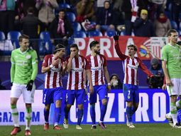 El Atlético de SImeone venció al PSV como local El Atlético de SImeone venció al PSV como local