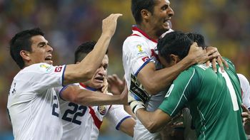 historico: costa rica supero a grecia y esta en cuartos historico: costa rica supero a grecia y esta en cuartos