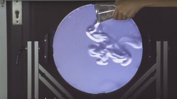 video: youtuber te muestra las cosas invisibles que te rodean a diario video: youtuber te muestra las cosas invisibles que te rodean a diario