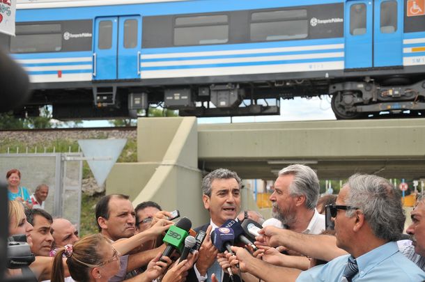 Randazzo inauguró un paso bajo nivel de la Línea Sarmiento en Moreno