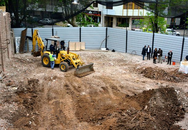 La Plata: encontraron restos óseos donde buscaban a Miguel Bru