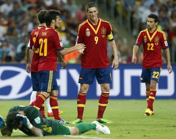 España no le tuvo piedad y aplastó 10 a 0 a la débil Tahití