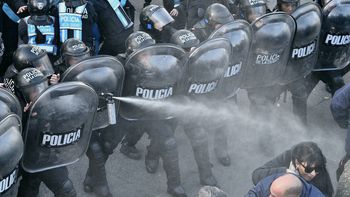 insolito: le prohibieron la entrada a estadios a manifestantes contra la reforma laboral insolito: le prohibieron la entrada a estadios a manifestantes contra la reforma laboral