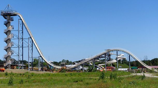 Tragedia en un parque de agua: murió un nene en el tobogán más alto del mundo