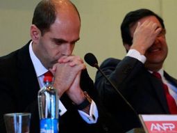 la fifa suspendio de por vida a un dirigente chileno y a otro colombiano la fifa suspendio de por vida a un dirigente chileno y a otro colombiano