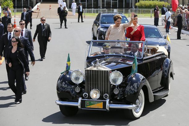 Dilma Rousseff prometió combatir con rigor la corrupción en Petrobras