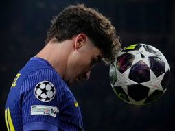 FIFA contempla duras sanciones por el caso Julián Álvarez: qué podría pasar con Barcelona FIFA contempla duras sanciones por el caso Julián Álvarez: qué podría pasar con Barcelona