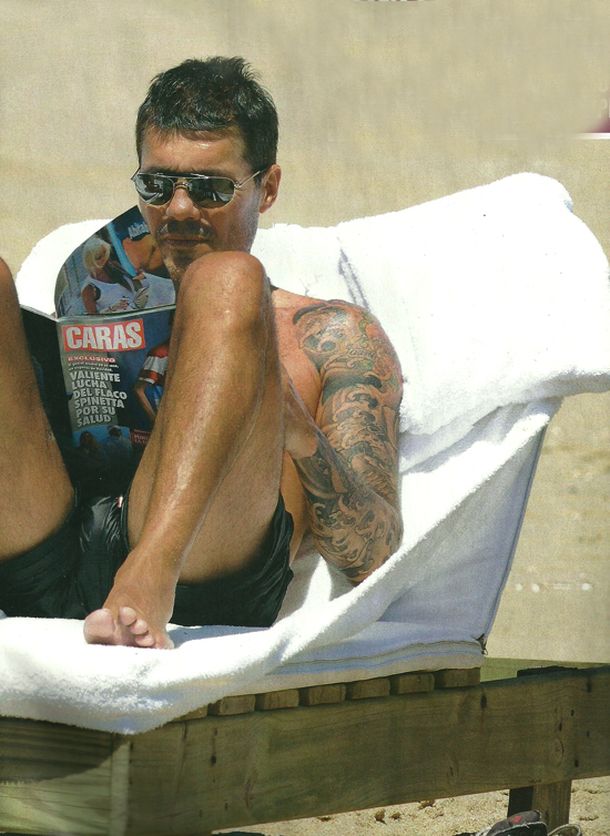 Marcelo-leyendo-Caras