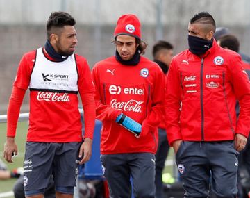 La advertencia de los jugadores de Chile: Si sacái a Vidal