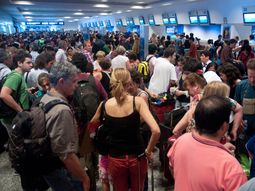 aerolineas y austral operan con normalidad tras la conciliacion obligatoria aerolineas y austral operan con normalidad tras la conciliacion obligatoria