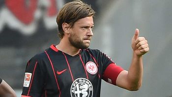 le descubrieron cancer, hizo un gol en contra y esta por irse a la b le descubrieron cancer, hizo un gol en contra y esta por irse a la b