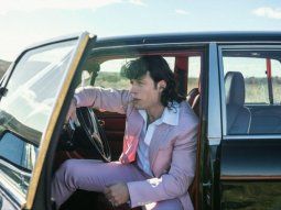 leo rizzi explora la transformacion radical del amor en choque leo rizzi explora la transformacion radical del amor en choque