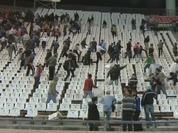 hinchas de belgrano rompieron reglas y protagonizaron incidentes