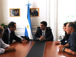 scioli, berni y capitanich se reunieron por el retiro de gendarmes de la provincia scioli, berni y capitanich se reunieron por el retiro de gendarmes de la provincia