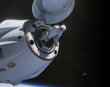 La misión Polaris Dawn de SpaceX inició el primer paseo espacial de la historia.