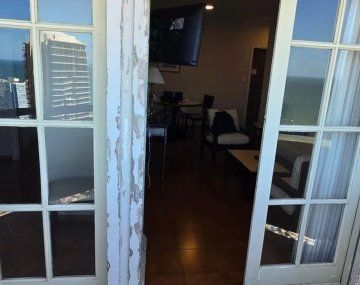 Torres de Manantiales se viene abajo.