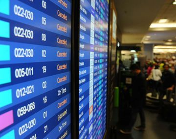 La titular de Aerolíneas calificó de locura el paro sorpresivo de los pilotos