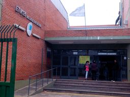 Docentes amenazan con no iniciar las clases en todo el país Docentes amenazan con no iniciar las clases en todo el país