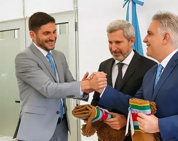 Gobernadorres Pullaro (Santa Fe), Frigerio (Entre Ríos) y Llaryora (Córdoba).