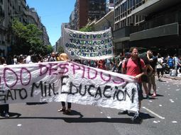 ATE asegura que Bullrich cerrará programas de formación docente ATE asegura que Bullrich cerrará programas de formación docente