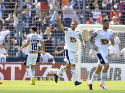 Quilmes celebra el gol de Botiino ante Lanús Quilmes celebra el gol de Botiino ante Lanús