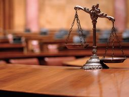 condenan a 10 anos a un hombre que quemo a su esposa delante de su hijo condenan a 10 anos a un hombre que quemo a su esposa delante de su hijo