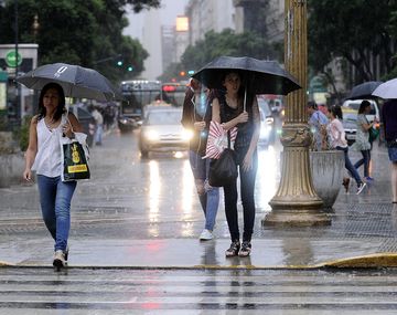 Rige un alerta por tormentas fuertes y caída de granizo en el Conurbano