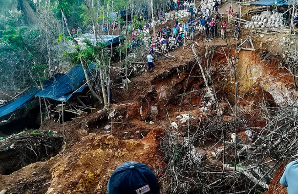 Derrumbe en una mina de oro de Nicaragua: hallan cadáveres y siguen atrapados decenas de obreros