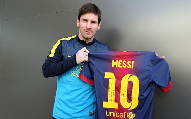 Lionel Messi le envió un regalo muy especial a Gerd Müller
