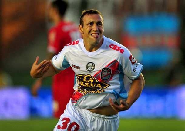 Arsenal le ganó a Newells en un partidazo