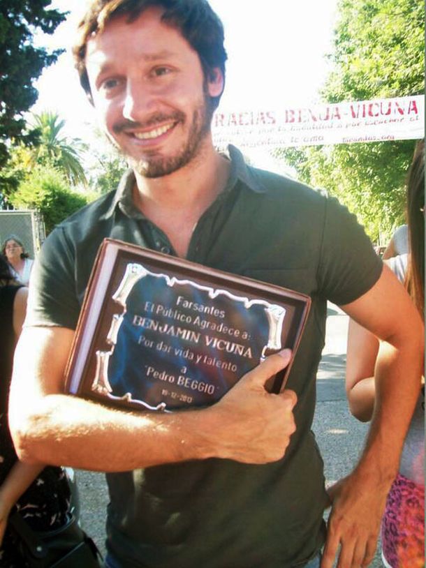 La emocionante vuelta de Vicuña: Vuelvo por el cariño a mis compañeros y al público