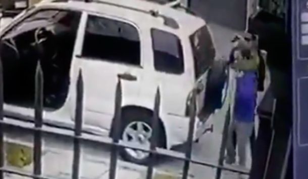 Así intentaron asaltar un hombre cuando lo rescataron sus dos perros