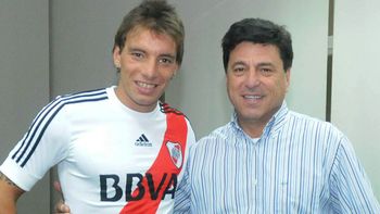 bottinelli confeso que lo tentaron para jugar en boca, pero eligio a river bottinelli confeso que lo tentaron para jugar en boca, pero eligio a river