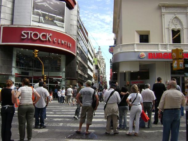 Corrientes y florida (Medium)