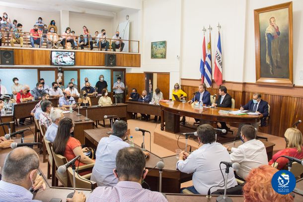 Hubo conflicto en la Junta Departamental de Rocha por la construcción de una terminal de ómnibus en el departamento uruguayo.