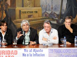 El sindicalismo opositor, preocupado por los equipos económicos de candidatos