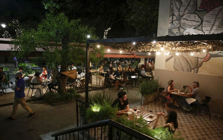 Levantan las restricciones nocturnas en la provincia de Buenos Aires