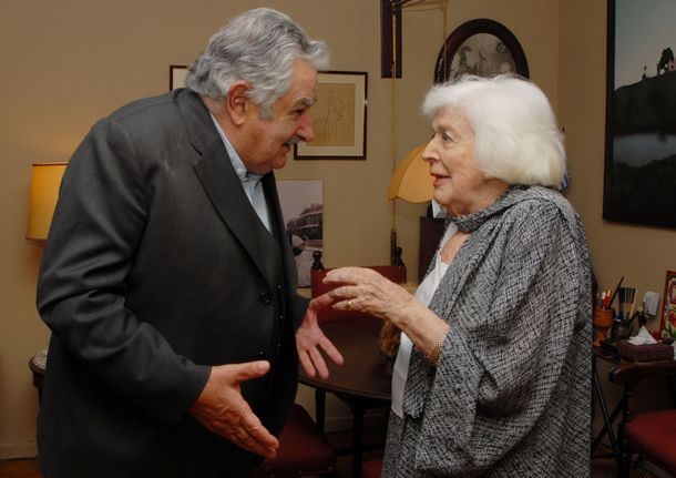 Mujica asistirá al velatorio de China Zorrilla en Uruguay