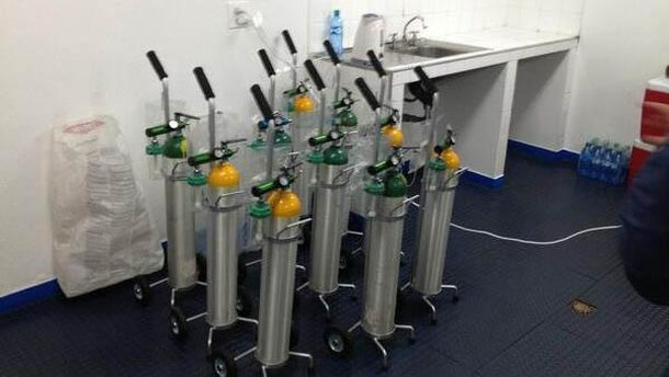 El vestuario argentino es un hospital: hay tubos de oxígeno