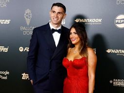 Los silbidos de los franceses a Dibu Martínez en la gala del Balón de Oro