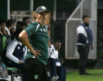 El picante descargo de Troglio tras los rumores sobre su salida de Banfield: Me van a tener que bancar
