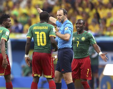 ¿Quién es el millonario árbitro que dirigirá Argentina-Suiza?