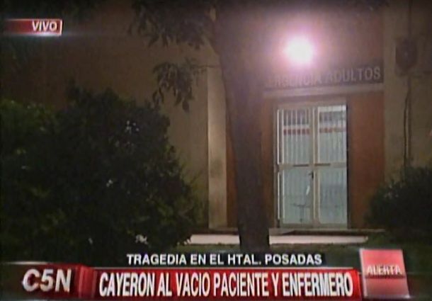 Tragedia en el Hospital Posadas: un paciente y un camillero cayeron al vacío