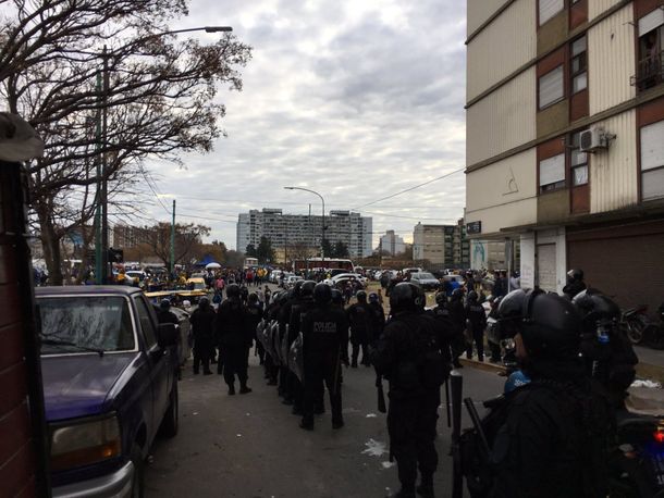 Incidentes con hinchas de Boca afuera de La Bombonera