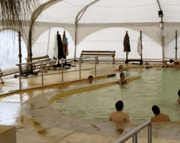 El destino con aguas termales muy cerca de CABA.
