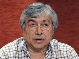 casanello avanza contra lazaro baez: pidio informacion sobre los telefonos del empresario casanello avanza contra lazaro baez: pidio informacion sobre los telefonos del empresario