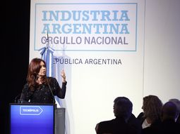 cristina aseguro que el tipo de cambio no esta retrasado cristina aseguro que el tipo de cambio no esta retrasado